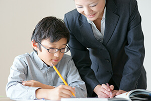 私国立小学生対象 完全個別授業スタイル
